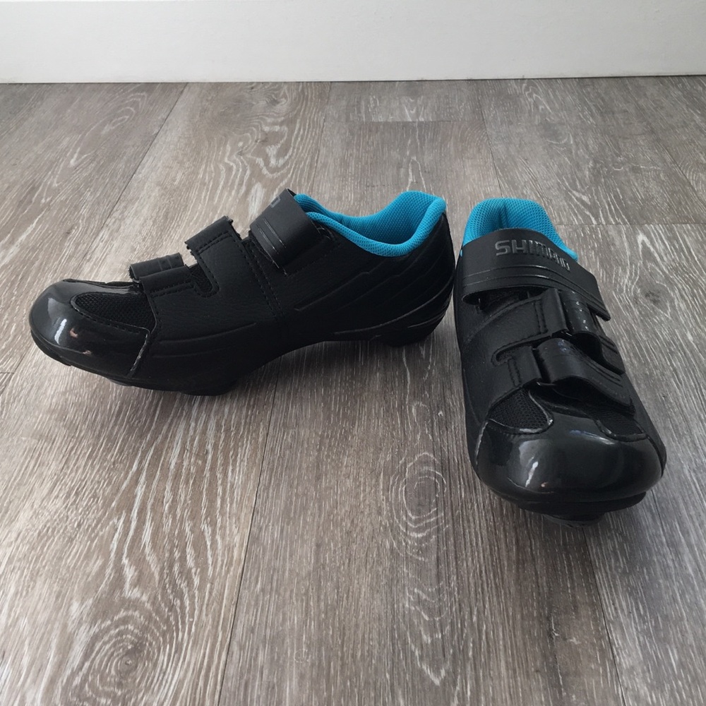 Shimano Women’s Spin Shoes With Look Delta Cleats